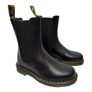 NEW Dr. Martens Chelsea Hi Smooth Leather Boots Women's 8 / Men's 7
